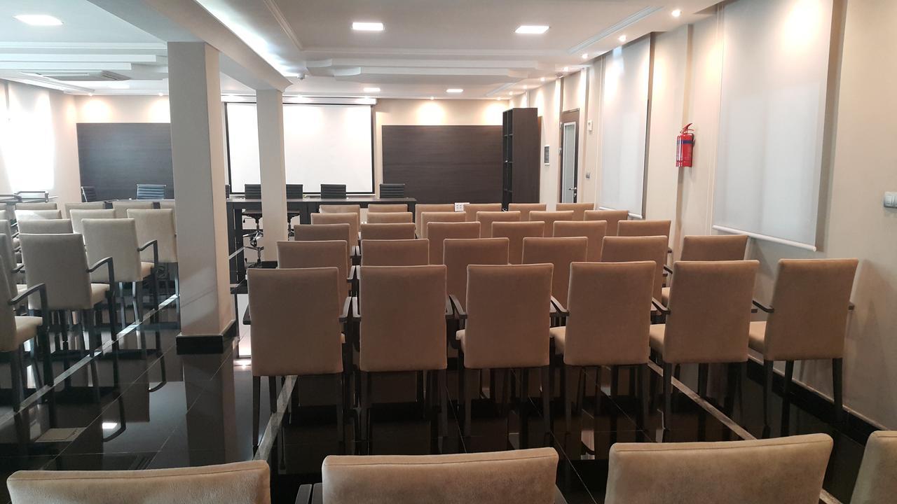 Hotel Tasiast Нуадибу Екстериор снимка