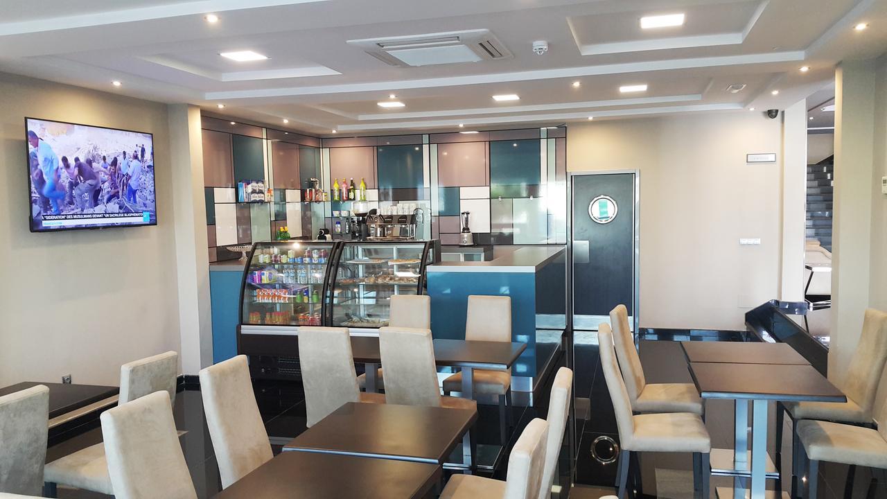 Hotel Tasiast Нуадибу Екстериор снимка