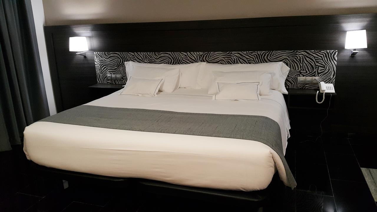Hotel Tasiast Нуадибу Екстериор снимка